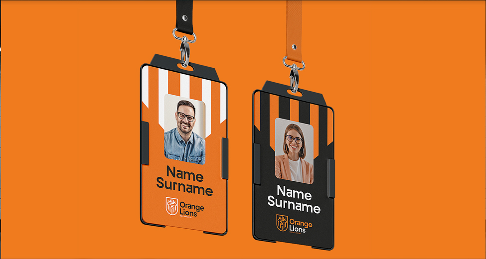 Orange Lions — identidade visual aplicada em crachás